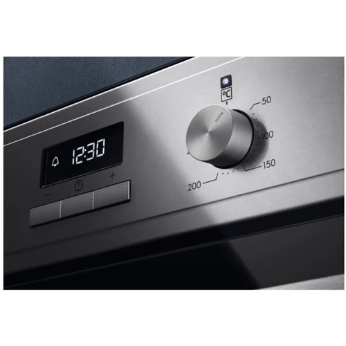 Духовой шкаф электрический Electrolux EOF3H50BX: Класс энергопотребления A