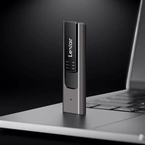USB-флешка Lexar 256GB JumpDrive M900 USB 3.1 (LJDM900256G-BNQNG): Максимальная скорость чтения, МБ/с 400