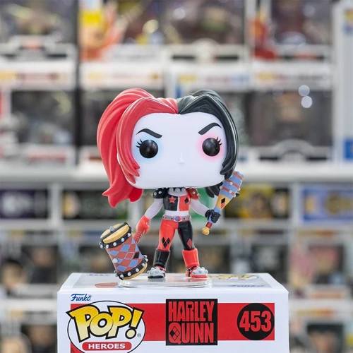 Игровая фигурка Funko серии Харли Квинн - Харли Квинн с оружием (65616): Пол Унисекс