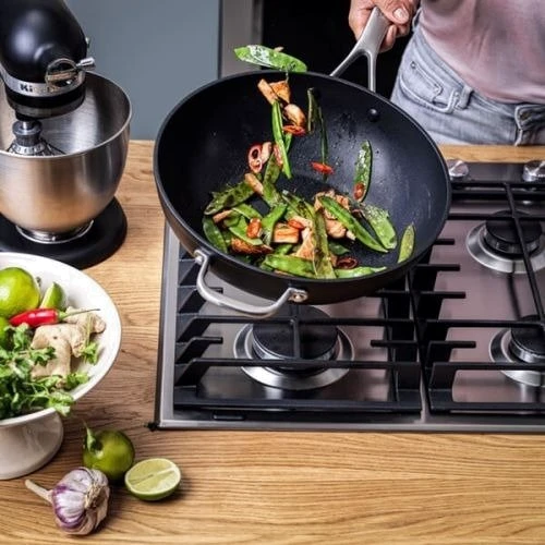 Сковорода Вок KitchenAid FHA 30 см (CC005696-001): Антипригарное покрытие Керамическое