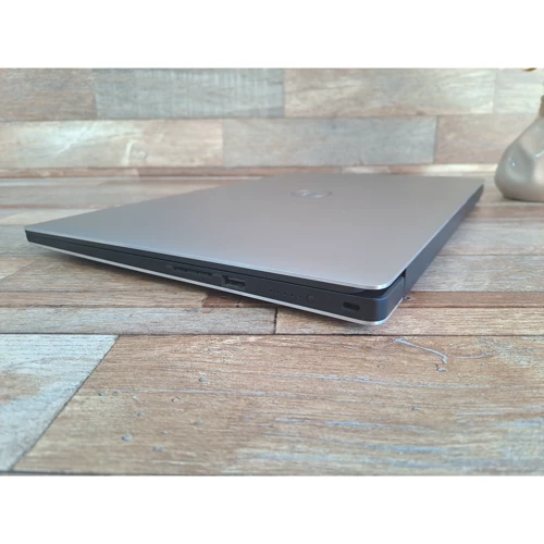 Ноутбук Dell Precision 5520 Stylus Approved (А) фото 11