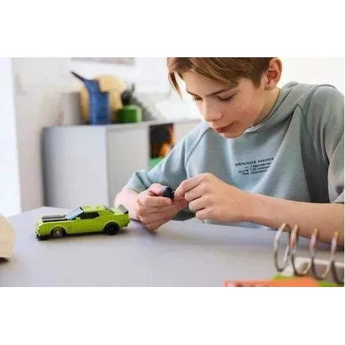 Конструктор LEGO Speed Champions Спортивный автомобиль Dodge Challenger SRT Hellcat (77237)