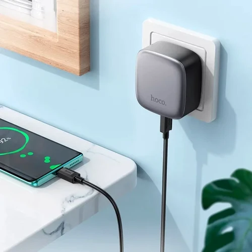 Зарядний пристрій Hoco Wall Charger 2xUSB-C+USB CS33A Amanecer 30W Black фото 6