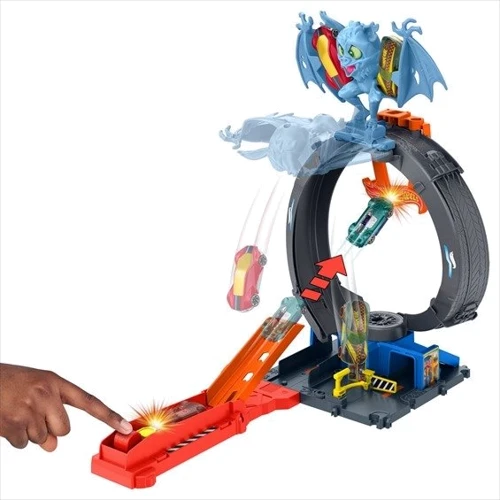Игровой набор Hot Wheels Невероятная атака летучей мыши (HTN78)