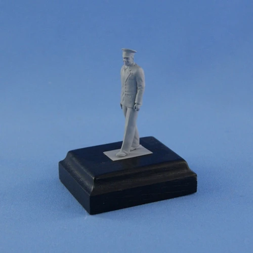 Фигурка Northstar Models Юрий Гагарин на деревянной подставке (NS-F-48005)