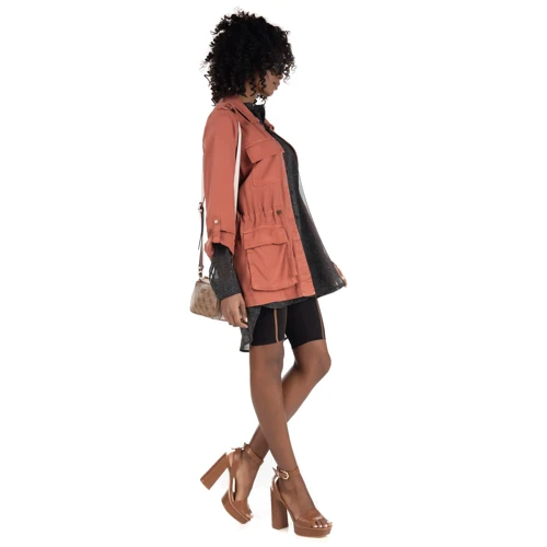 Жіноча сумка крос боді Guess Mika Double Pouch Crossbody коричнева (HWSB7967700-BRO): Тип ручки Зі знімним ременем, З знімною ручкою, На ланцюжку, Плечовий ремінь, Коротка ручка