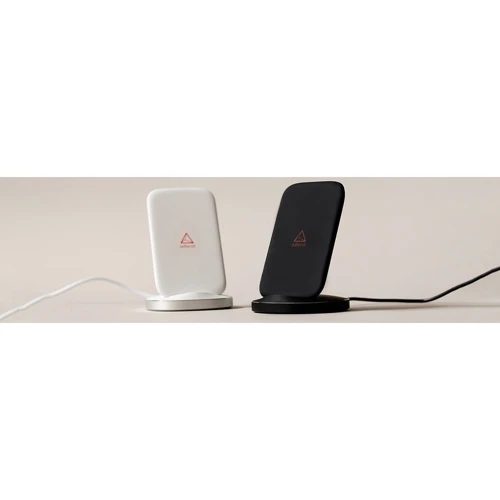 Зарядний пристрій Adonit Wireless Fast Charging Stand 10W White (3130-17-08-C): Кабель в комплекті microUSB