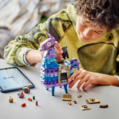 Конструктор LEGO Fortnite Supply Llama 691 деталей (77071) фото 10