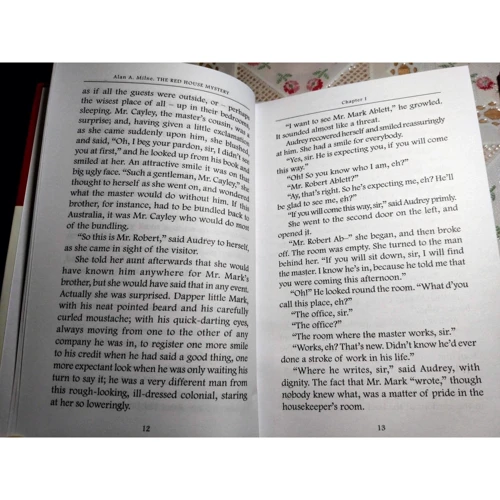 Alan A. Milne: The Red House Mystery: ISBN 978-5-6040571-1-7