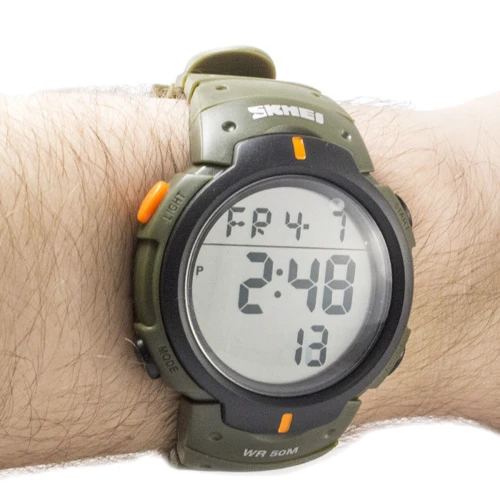 Наручные часы Skmei 1068 Army Green: Водонепроницаемость 5 ATM