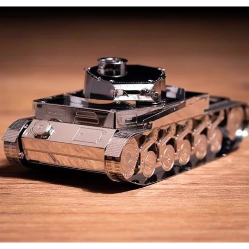Коллекционная модель-конструктор Metal Time Pz.Kpfw. II танк (MT060) фото 5
