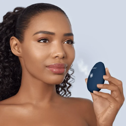 Электронный освежитель для увлажнения лица GESKE Facial Hydration Refresher 4в1 midnight фото 5