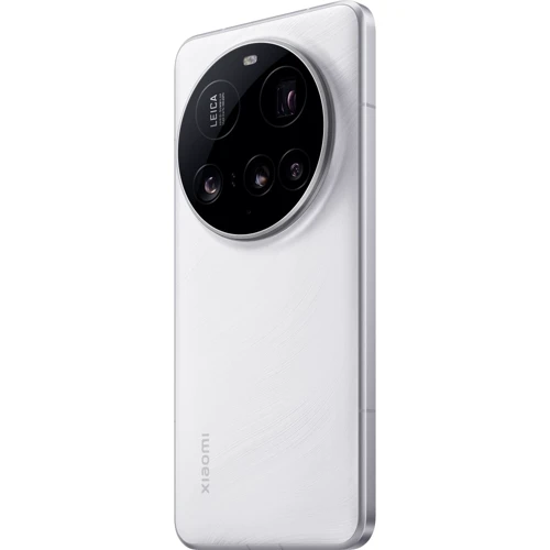 Смартфон Xiaomi 15 Ultra 16/1TB White (UA UCRF): Камера Четверная 50 МП (f/1.63) + 200 МП (f/2.6) + 50 МП (f/1.8) + 50 МП (f/2.2) / LED вспышка / HDR / панорама / Фронтальная 32 МП (f/2.0)