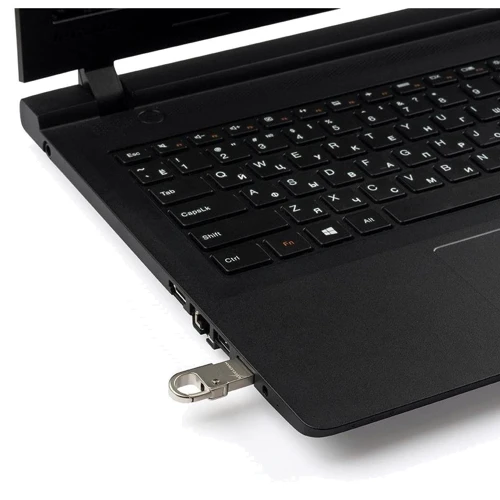 USB-флешка eXceleram 32GB U6M Series USB 3.1 Gen 1 Silver (EXU3U6MS32): Дополнительно крепление-карабин