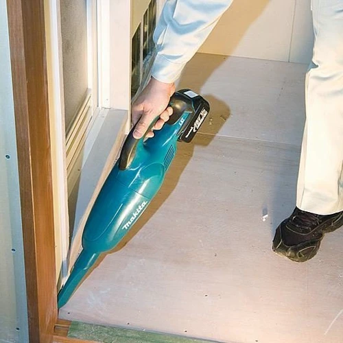 Пылесос Makita DCL180Z (без АКБ): Емкость пылесборника 0.65 л