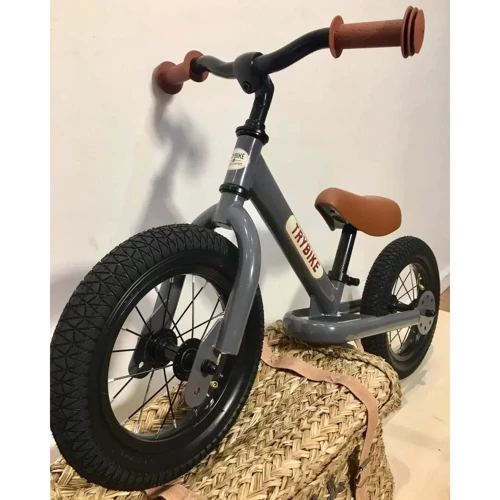Беговел Trybike (серый): Диаметр колес, дюймов 12