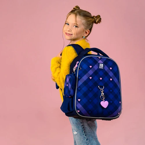 Рюкзак Kite Education каркасный 555 Check and Hearts (K24-555S-1): Возрастная группа от 6 до 10 лет