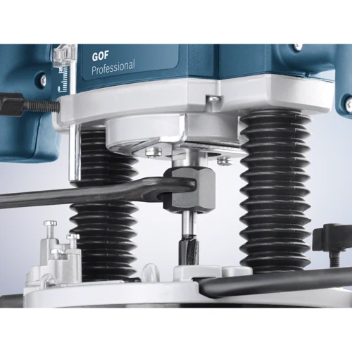 Фрезер Bosch GOF 130 (06016B7000)