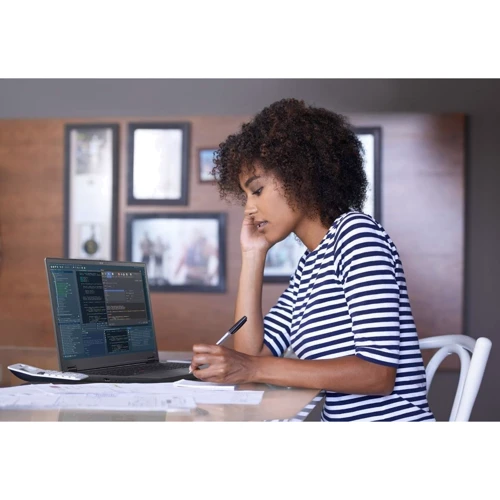 Ноутбук Lenovo ThinkPad P16v Gen 1 (21FCX005US) RB: Видеоадаптер NVIDIA GeForce RTX 2000Ada, 8 ГБ