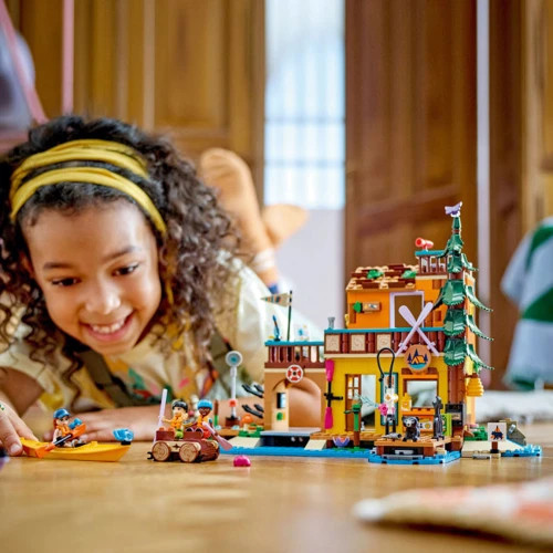 Конструктор LEGO Friends Водні види спорту у таборі пригод 628 деталей (42626) фото 4