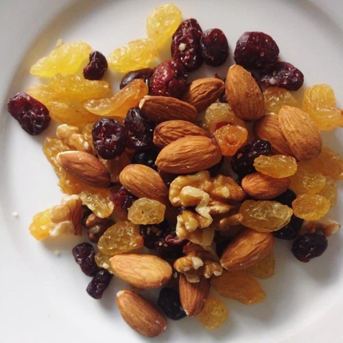 Орешки Alesto Nuss-Fruch-Mix 250 г (WT00715): Вес нетто 250 г