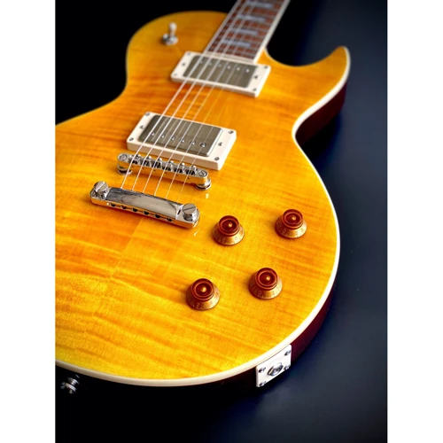 Электрогитара CORT CR250 (Antique Amber): Форма корпуса Les Paul