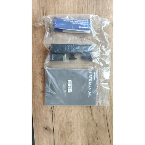 Samsung UE55CU7172 (Телевизоры)(79012387)Stylus approved: Причина уценки Витринный вариант, в комплектации отсутствуют ножки и шнур питания