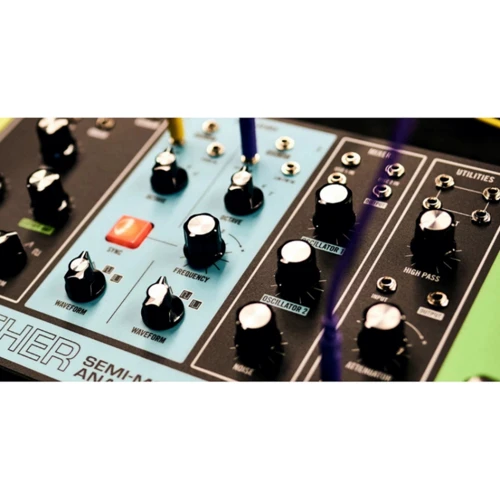 Аналоговий синтезатор Moog Grandmother фото 3