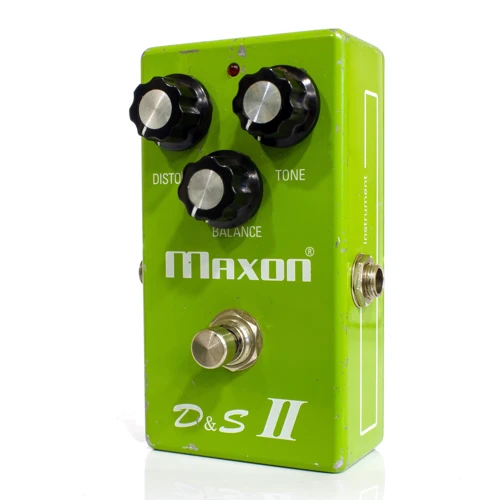 Педаль гитарных эффектов Педаль эффектов MAXON D&SII DISTORTION&SUSTAINER II: Назначение Для электрогитары