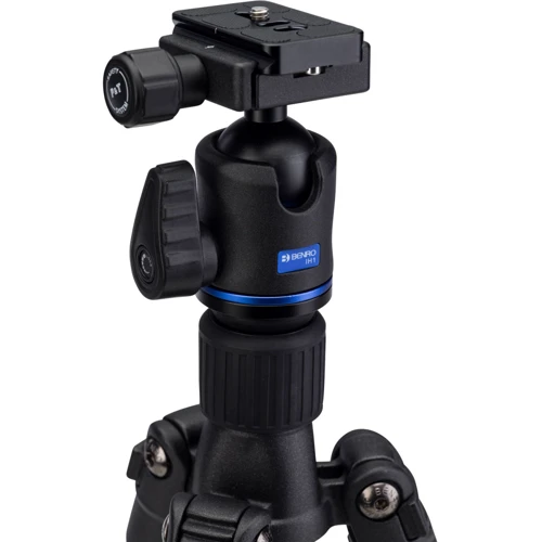 Benro FIT29AIH1 "Travel" с моноподом: Вес 1.6 кг