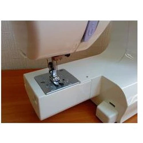 Швейная машина Janome 743: Максимальная длина стежка, мм 4