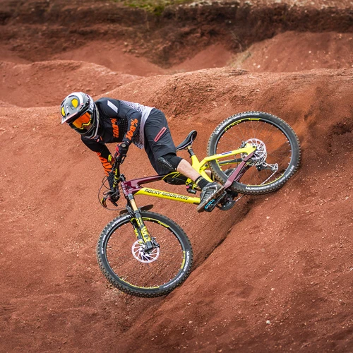 Шлем Urge Archi-Enduro черно-белый ХL (61-62см): Цвет Черно-белый
