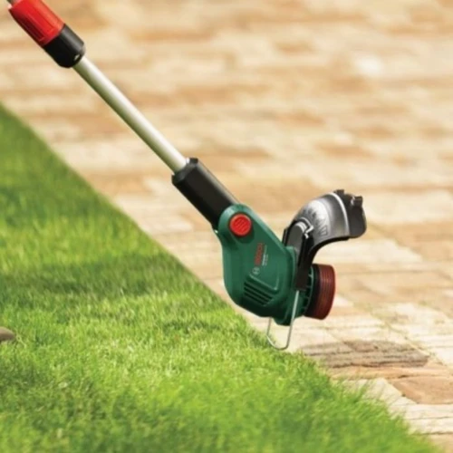 Аккумуляторная ручная газонокосилка Bosch UniversalGrassCut 18V-26-500 + 1 аккумулятор PBA 18 В 2 Ач + зарядное устройство AL 18V-20 (06008C1F00) фото 6