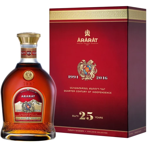 Коньяк АрАрАт 25 лет, 0.75л 40% (STA4850001004509)
