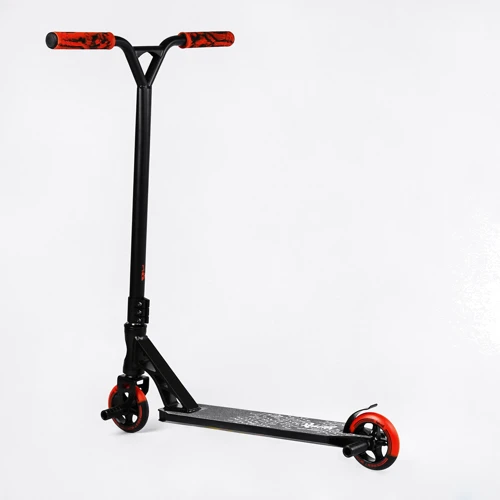 Самокат трюковый Best Scooter Reactor Black and Red (112772): Материал колес полиуретан
