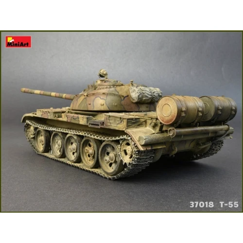 Сборная модель MiniArt Советский средний танк Т-55 образца 1963 г. с интерьером (MA37018) фото 16