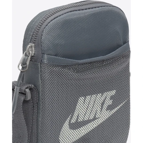 Сумка Nike NK Heritage S Cross Body Bag 1L сіра Уні 18x13x3 см (BA5871-084): Габарити 18x13x3 см