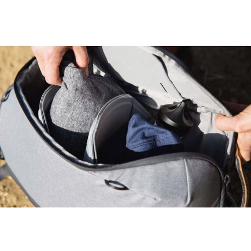 Peak Design Everyday Backpack Zip 15L Ash (BEDBZ-15-AS-2) for MacBook 13-14" фото 7