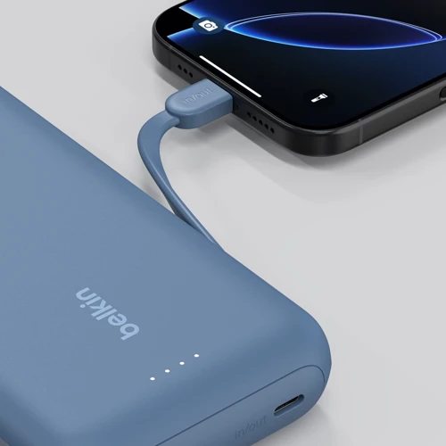 Зовнішній акумулятор Belkin Power Bank 20000mAh Integrated Cable USB-C 30W Blue (BPB024HQBL)