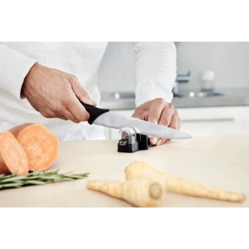 Нож Fiskars Essential для корнеплодов 11 см (1023778): Рукоятка полипропилен