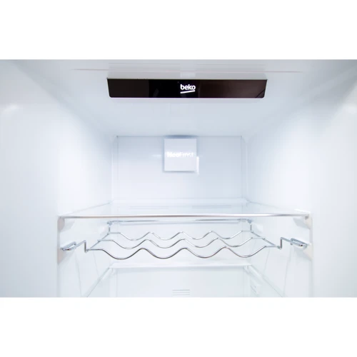 Холодильник Beko RCNE366E40ZXBN: Объем морозильной камеры, л 109