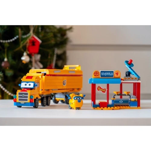 Конструктор Super Wings Small Blocks Buildable Vehicle Set Грузовик и магазин (EU385008)
