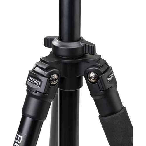 Benro Aluminum Single Tube Tripod A2573FS6PRO: Высота в сложенном состоянии 82 см