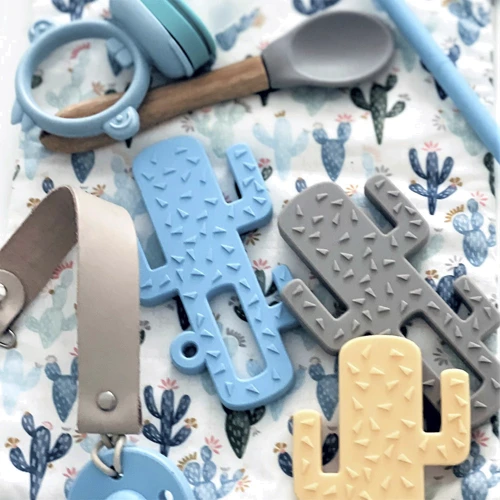 Прорізувач для зубів MinikOiOi Cactus Mineral Blue (101090003): Виробник MinikOiOi