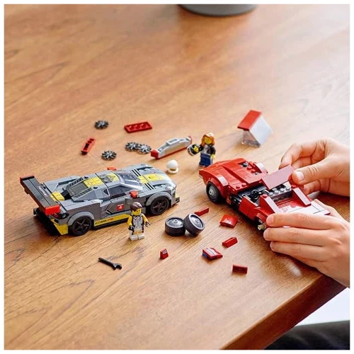 LEGO Speed Champions Chevrolet Corvette C8.R Race Car and 1968 Chevrolet Corvette (76903) фото 7