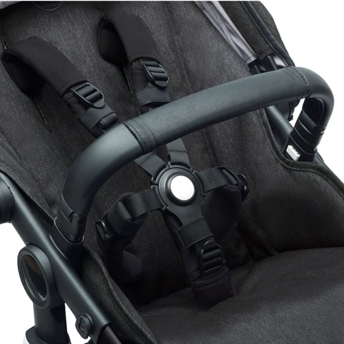 Универсальная коляска 2 в 1 Bugaboo Fox 3 Black/ Washed Black: Материал колес полиуретан