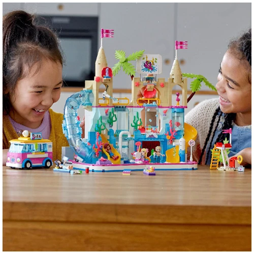 LEGO Friends Лето в аквапарке (41430)