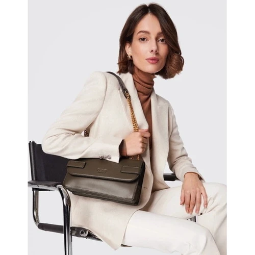 Женская сумка через плечо GUESS ATENE CONVERTIBLE XBODY FLAP оливковая (HWVB8419210-OLV): Тип ручки Без ручки, На цепочке, Плечевой ремень