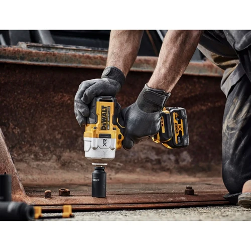 Гайковерт DeWALT DCF961N (без АКБ та ЗУ): Питание от аккумулятора
