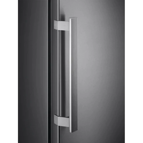 Холодильник Electrolux RRC5ME38X2: Управление электронное